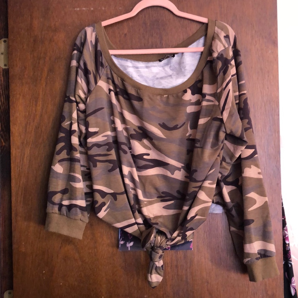 Sweatshirt